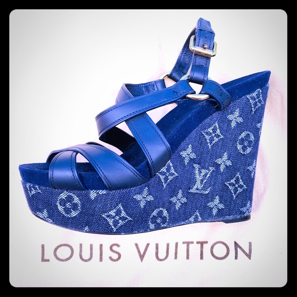 Louis Vuitton denim shoes - Picture 1 of 8